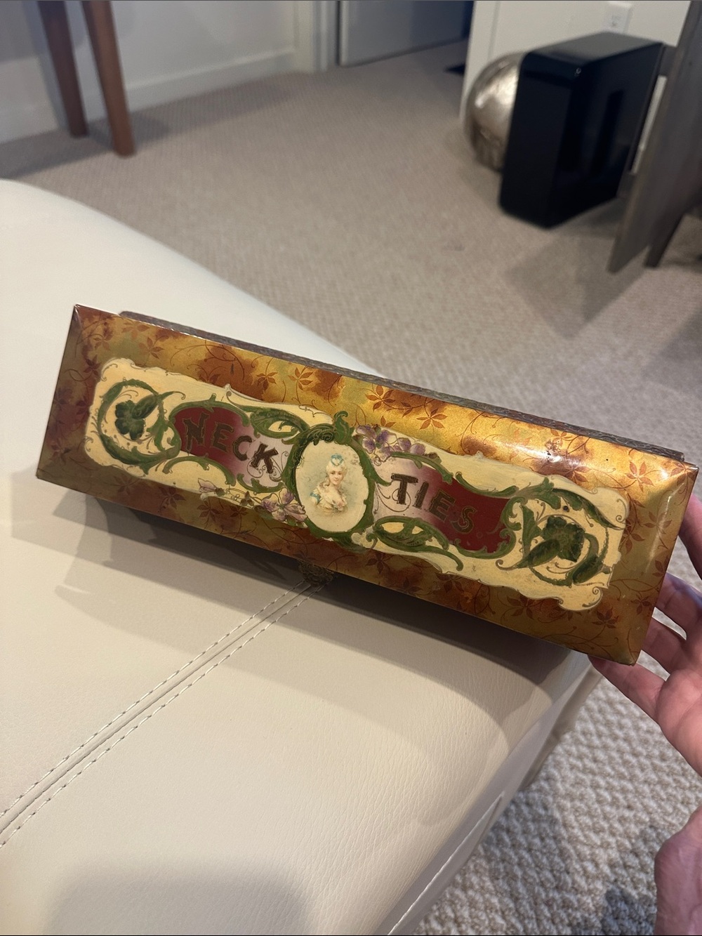 Vintage Decorative Necktie Storage Box in Gold and Green
Victorian  neck tie box